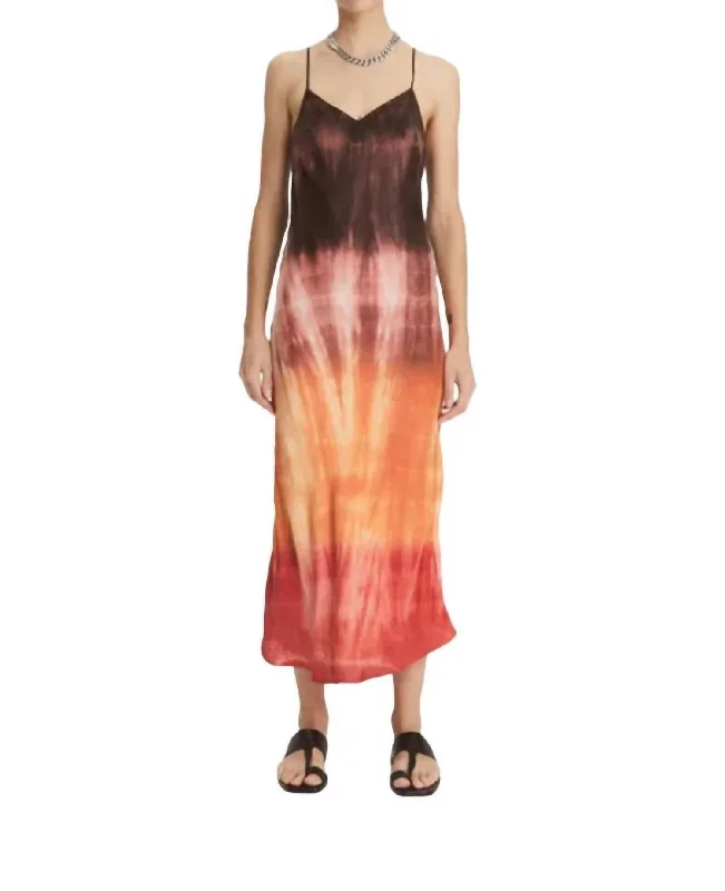 Effortlessly stylish outfits for the modern woman Tortuguitas Isabel Slip Dress In Brick Ombre Effortlessly stylish outfits for the modern woman Tortuguitas Isabel Slip Dress In Brick Ombre