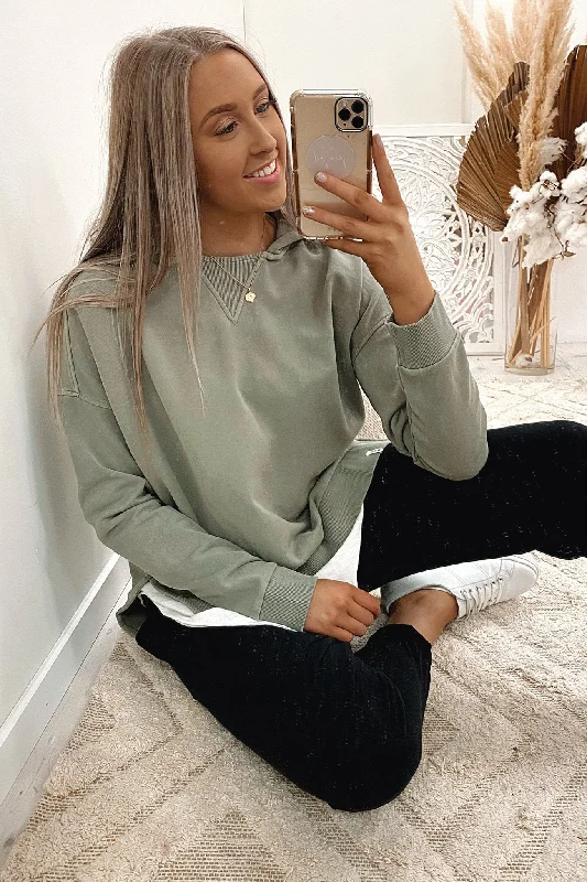 Trendy women’s clothing that suits every taste   Fundamental Split Hoody Washed Khaki