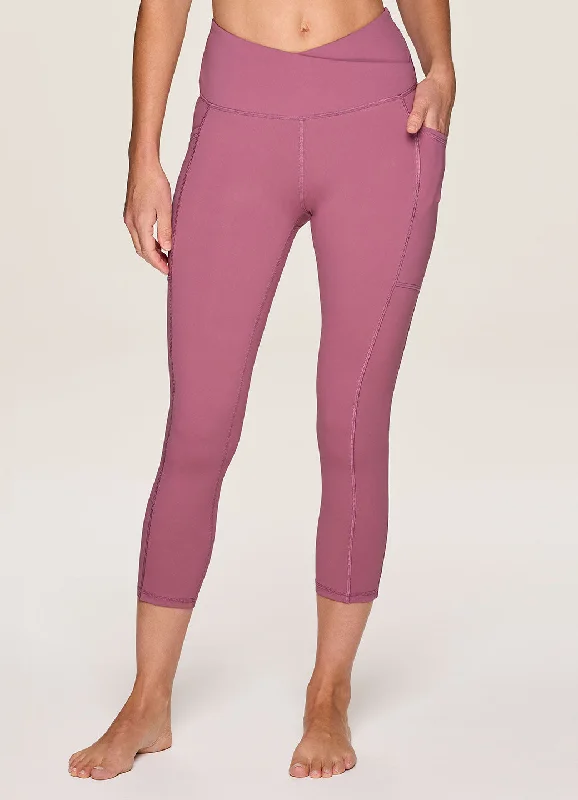 Affordable fashion that looks high-end   Crossover Ultra Hold Capri