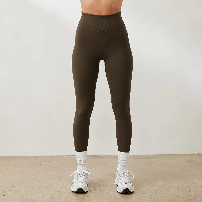 Look and feel your best in our women’s wear   Essential Leggings - Espresso