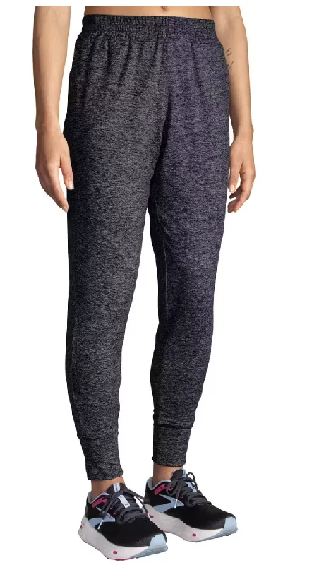 Discover the latest trends in women’s fashion   Women's Brooks Luxe Jogger