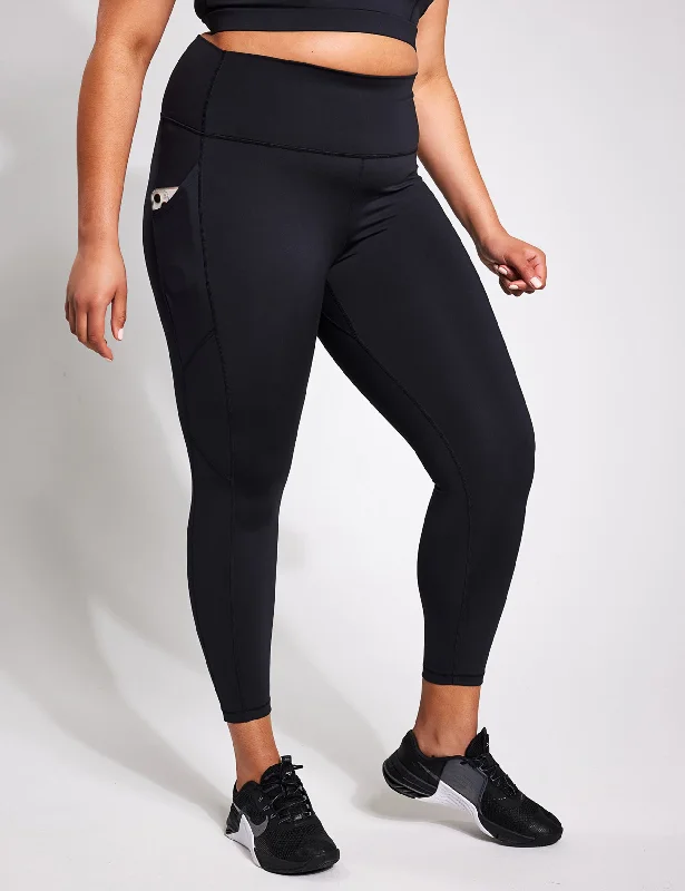 Cozy women’s clothing for the colder months   Kickstart Pocket 7/8 Legging - Black