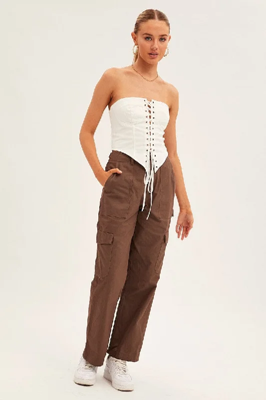 Fashionable, yet affordable women’s apparel   Brown Cargo Pants Mid Rise