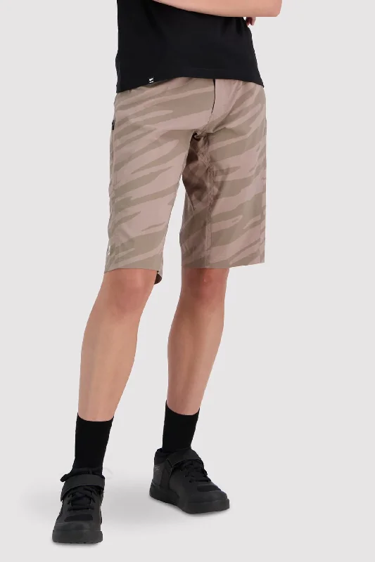Effortlessly stylish outfits for the modern woman Virage Bike Shorts - Undercover Camo Effortlessly stylish outfits for the modern woman Virage Bike Shorts - Undercover Camo