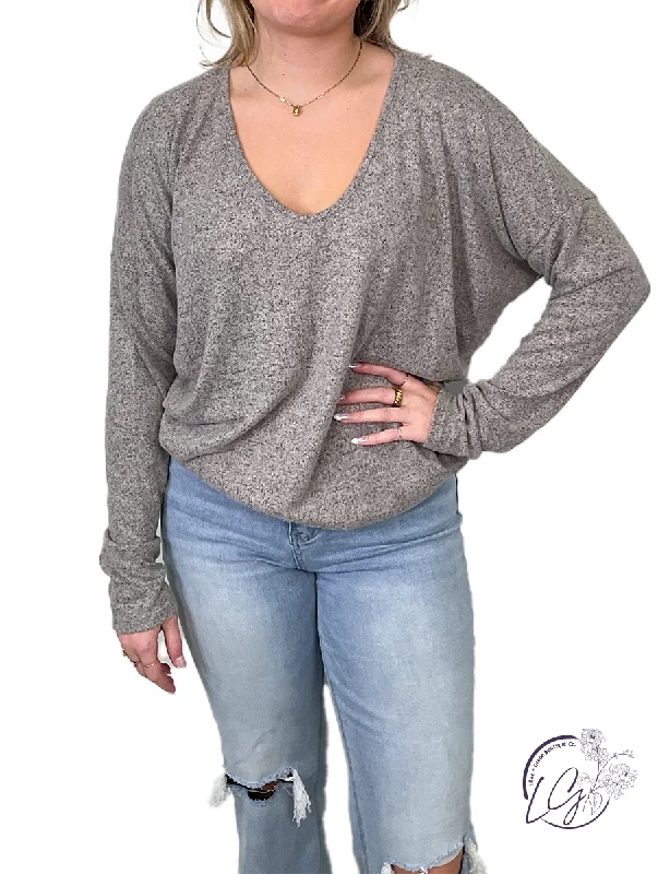 Chic, modern fashion for empowered women   In The Moment Scoop Neck Long Sleeve