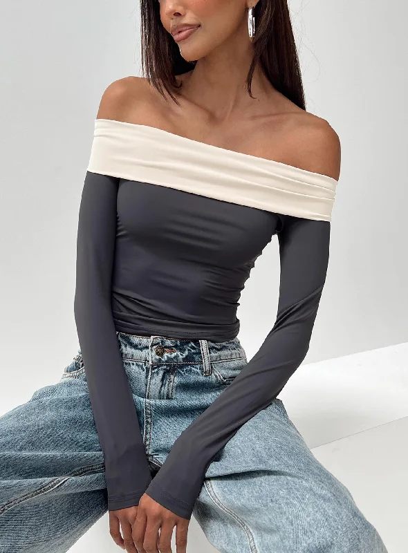 Comfortable yet stylish outfits for women on the go   Machado Off The Shoulder Top Slate / Beige