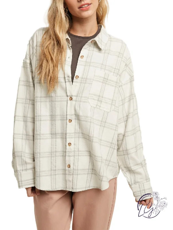 The ultimate guide to stylish women’s fashion   Plaid Perfection Button-Up