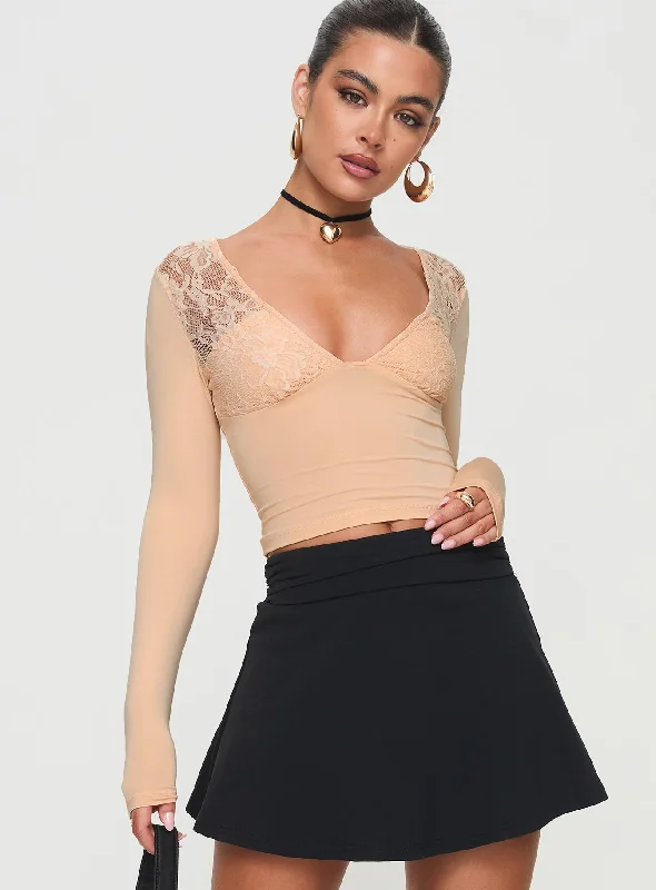 Modern fashion pieces designed for all women   Typha Top Long Sleeve Beige